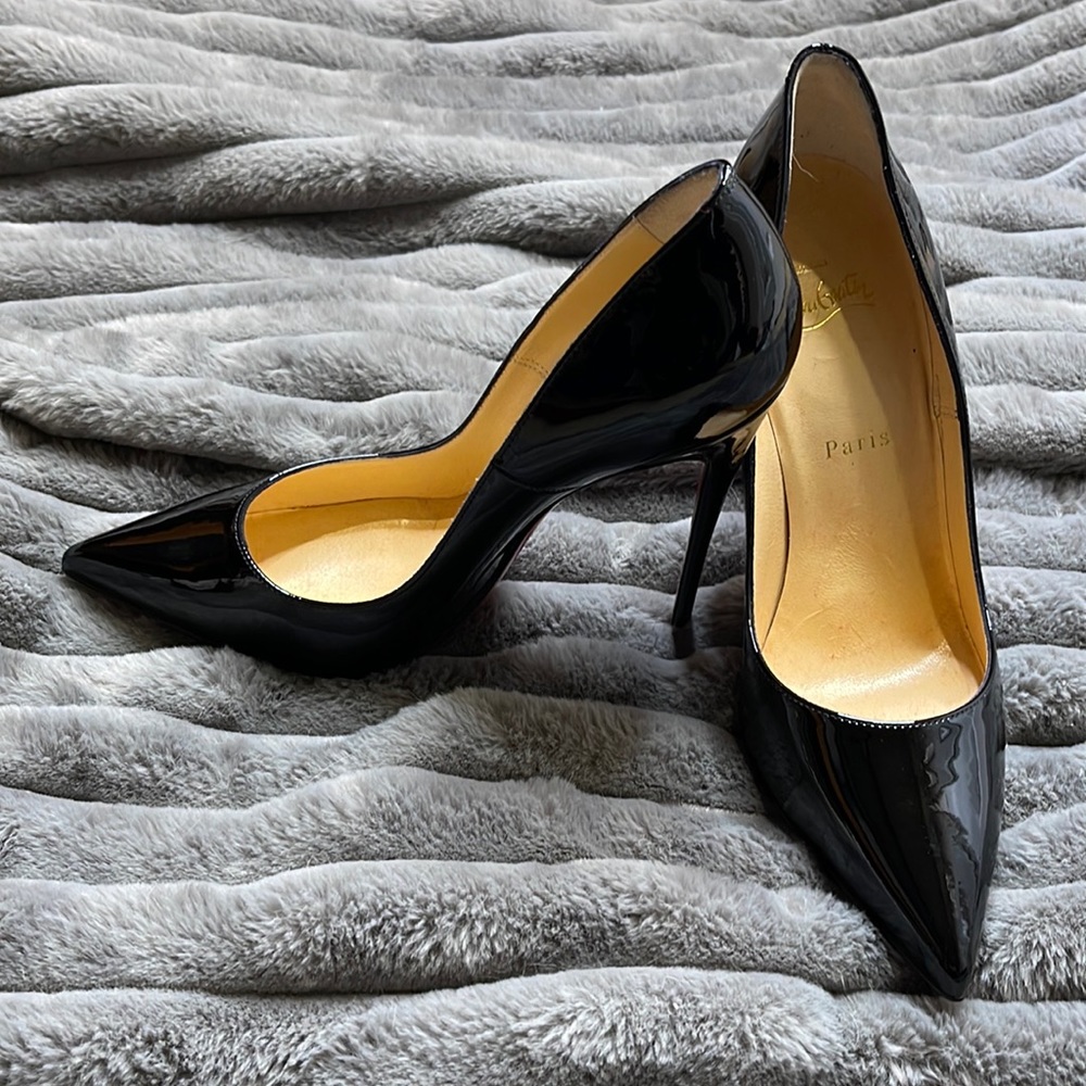 So Kate Christian Louboutin Patent Pumps